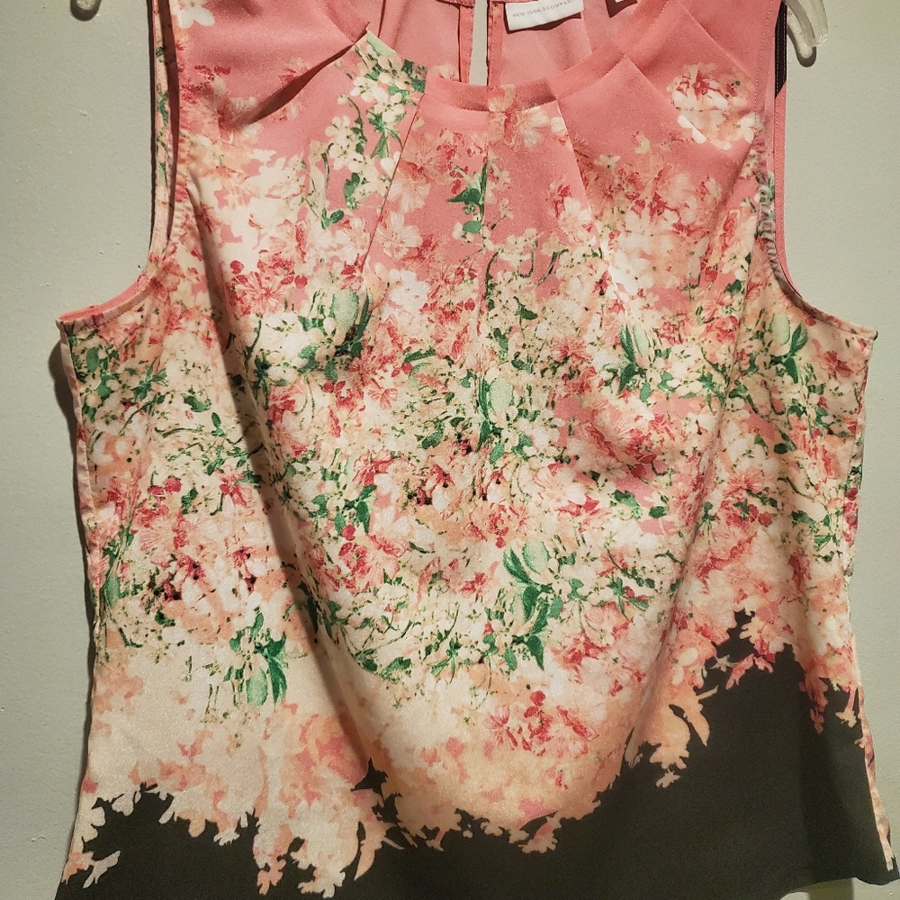 New York and Company Flower tank top